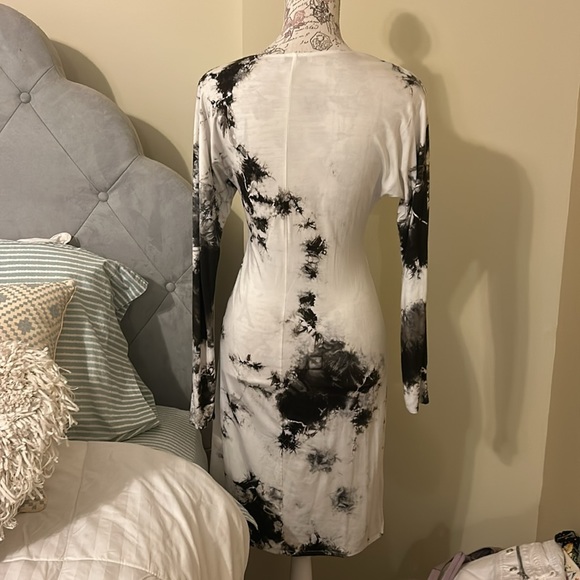 NWOT Beautiful Michelle Jonas dress - Picture 6 of 7